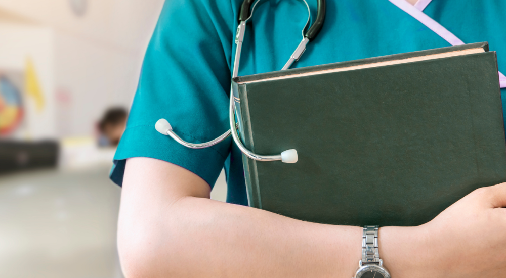 Calls for Government to give nurses a 'legally protected' title for patients safety 
